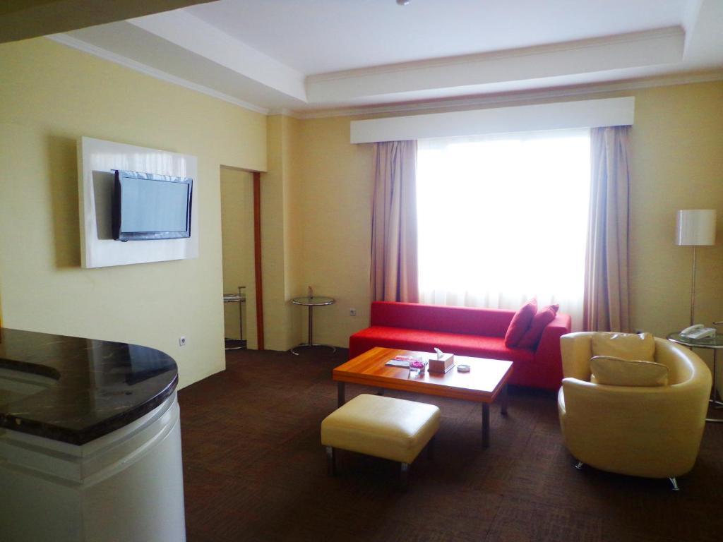 Sapadia Hotel Siantar Pematangsiantar Dış mekan fotoğraf